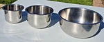 West Bend Bowl Master Stainless Steel Nesting Mixing Set 3.5, 1.5, 3/4 Qt.. Fixed Price $74.99.