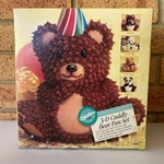 1993 Vintage Wilton 3D Cuddly Bear Cake Pan / Tin Set. Fixed Price $35.04.