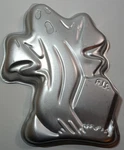 Vintage Ghost Shaped Cake Pan Wilton 1982 502-2499. Fixed Price $9.99.