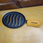 Cuisinart Cast Iron Fajita Grilling Preseasoned Pan With Handle Mitt. Fixed Price $20.00.