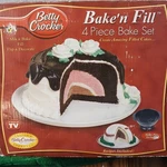 Betty Crocker Bake'n Fill 4 Piece Cake Pan Set Dome Layered As Seen On Tv New. Fixed Price $30.00.