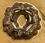 New Pkg. Nordic Ware Southern Living Christmas Holiday Wreath Bundt Cake Pan. Fixed Price $18.50.