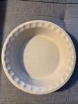 Creuset Stoneware Pie Dish 9 In Dimpled Edges Volcanic / Flame. Fixed Price $60.00.