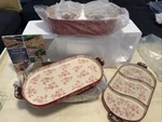 Temp-tations Red Flower 6-PIECE Baker Set With Cook Book K49076172000 New. Fixed Price $100.00.