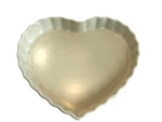 Creuset Stoneware Fluted Heart Tart Pie Baking Dish Large Excellent. Fixed Price $64.00.