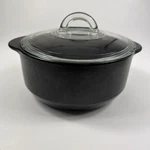 Pampered Chef 4 Qt Dutch Oven With Glass Lid Pot Black. Fixed Price $97.75.