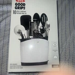 Oxo Good Grips -10 Piece Starter Kitchen Tool Set William Sonoma Brand New. Fixed Price $65.99.