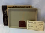 Pampered Chef Small Bar Pan Classic Family Heritage Stoneware #1448 With Scraper. Fixed Price $39.99.