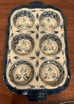 Temp-tations Presentable Ovenware Old World Blue Pattern 6 Muffin Pan 14 X 8 1/4. Fixed Price $25.00.