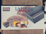 New Kaiser La Forme Nonstick Mini Loaf Pan 3"X 6"X 2" Made Germany 4 Piece. Fixed Price $26.88.