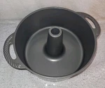 18 Cup Nonstick Baking Pan For Pound Cakes Angel Food Sponges Nordic Ware. Fixed Price $29.99.