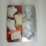 Wilton Vintage Four Little Ghosts Cake Pan 1992 #2105-9471 Retired Halloween. Fixed Price $12.95.
