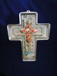 New Vintage Wilton Cross Cake Pan With Instruction Booklet 2105-2509. Fixed Price $29.99.