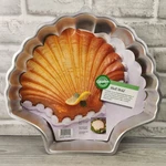 1989 Wilton Sea Shell Pressed Aluminum Cake Pan 2105-8250. Fixed Price $14.99.