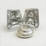 Metal Chocolate Mold Wilton Bear 518- 489 1974 W/stand & Clips. Fixed Price $17.99.