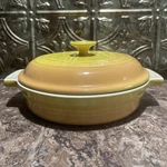 Creuset Stoneware Citrus Yellow 1 Quart Round Casserole/baker. Fixed Price $90.00.