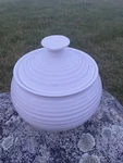 Sophie Conran For Portmeirion 3 Qt Rippled Design Casserole Oven Tureen Dish. Fixed Price $50.00.