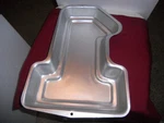 Wilton Number One Cake Pan / 2105-1194 1ST Birthday. Fixed Price $6.00.