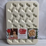 Nordic Puppy Love Treat Pan Bakeware Dog Cookie Baking Mold Cream/red New. Fixed Price $18.99.