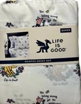 Life Is Good Queen Set Classic Winnie The Pooh Piglet Wildflowers. Fixed Price $39.99.