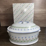 Mikasa Vintage Ultra Ceram Bake &serve Dish With Lid UP003BALI Hai Japan. Fixed Price $30.00.