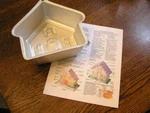 Wilton 2002 3 Stand-up Versatile House Cake Pan Mold #2105-2070 W/ Instruction. Fixed Price $13.99.