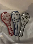 3 Temptations By Tara Temp-tations Glass Spoon Rests Blue Gray Red. Fixed Price $17.49.