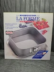 Kaiser Backform Nonstick Square Springform 9" Cake Pan Quadro La Forme. Fixed Price $34.95.