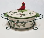 Temptations By Tara Cardinal 9OZ Oval Casserole W/lid & Wire Holder/rack New. Fixed Price $14.00.