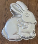 Vintage Wilton Cake Pan 1986 Easter Bunny Rabbit 2105 - 2015. Fixed Price $8.00.