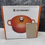 Creuset Signature Round Casserole Oven Creme. Fixed Price $250.00.