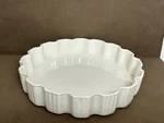 California Pottery 9.5" White Glazed Scalloped Quiche Pie Tart Ceramic Dish. Fixed Price $14.99.