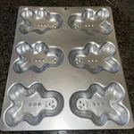 Vintage 1990 Wilton Gingerbread Man Qty Cavity Cake Pan Mold #2105-6503. Fixed Price $8.00.