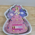 Wilton Barbie Cake Pan With Plastic Facemaker 2105-8934 2004. Fixed Price $14.99.