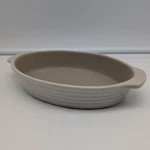The Pampered Chef Stoneware 06202 Oval Casserole Dish 8" Beige Colored Usa. Fixed Price $12.80.