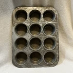 Vintage Wearever Aluminum 12-CUP Muffin Pan Rectangle Oven Safe Pat. # 4595120. Fixed Price $64.98.