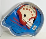 Vintage Wilton 1979 Football Helmet Aluminum Cake Pan #502-2723. Fixed Price $7.13.