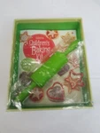Usborne Childrens Baking Kit, Rolling Pin, Cookie Cutters And Instruction.... Fixed Price $9.00.