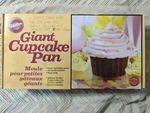 Wilton Giant Cupcake Pan Non-stick #2105-5020 Bakeware. Fixed Price $25.99.