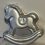 Vintage 1984 Wilton Cake Baking Pan Rocking Horse 2105-2388 Aluminum Korea. Fixed Price $7.98.