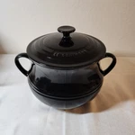 Creuset Black 4 Qt 7.5" Bean Pot Stoneware Loop Handle Heritage. Fixed Price $164.99.