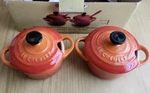 Le Creuset Stoneware Mini Condiment Pots With Spoons Of 2 Flame Nib. Fixed Price $99.00.