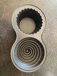 Wilton Giant Cupcake Shaped Pan 8.25 X 15.5 Non Stick Gently Used Pics. Fixed Price $9.79.