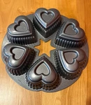 Wilton Dimensions 6 Mini Heart Cake Pan Muffin Heavy Duty Aluminum Valentines. Fixed Price $30.00.