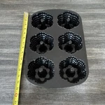 Nordic Ware 6-CUP Nonstick Aluminum Muffin/cupcake Pan, Black, Round. Fixed Price $10.00.