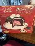Betty Crocker Bake Fill 4 Pc Cake Pan Set - Complete. Fixed Price $25.00.