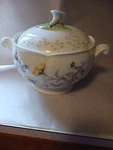 Lenox Butterfly Meadow Porcelain Round Covered Casserole 2.50 Quart. Fixed Price $50.00.