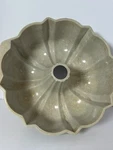 Vintage Nordic Ware Fluted Tube Microwave & Conventional Oven Bundt Pan. Fixed Price $7.99.