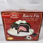Betty Crocker Bake'n Fill 4 Piece Cake Pan Set Dome Layered As Seen On Tv New. Fixed Price $31.99.