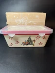 Temp-tations By Tara Holiday 12 Oz Loaf Pan With Plastic Cover Christmas Tree. Fixed Price $10.00.